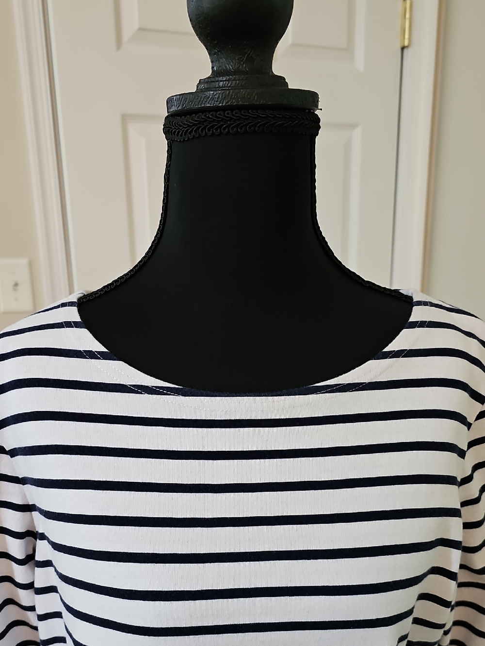 Dress - Picture 6 of 16